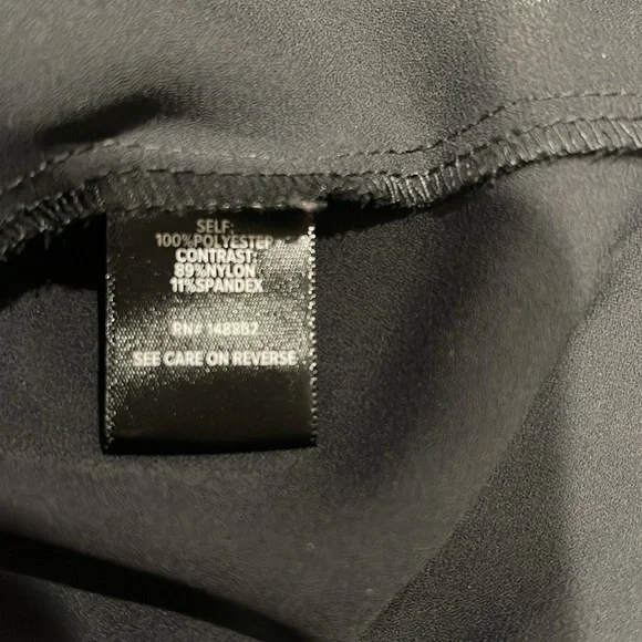 Torrid Lace Sleeve V Neck Dressy Top Long Lace Sleeves SZ 1  1X Black - Picture 5 of 7